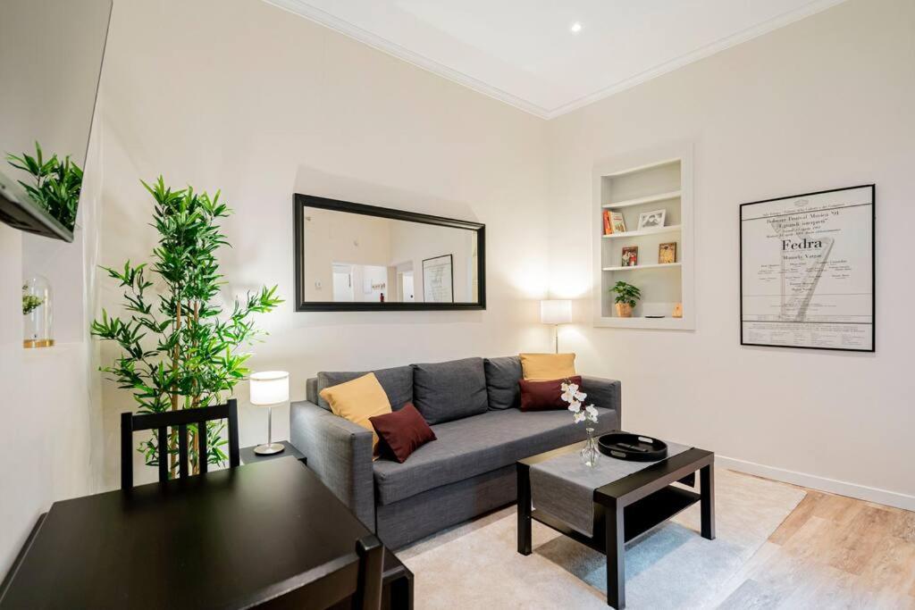 Victor Prado Apartment *